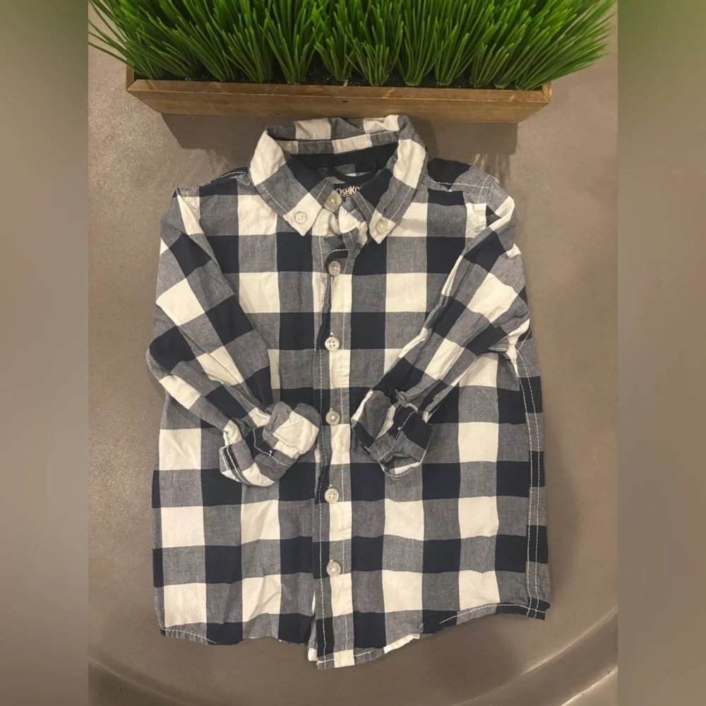 Oshkosh B’gosh Boys Size 4T Blue/White Plaid Button Down